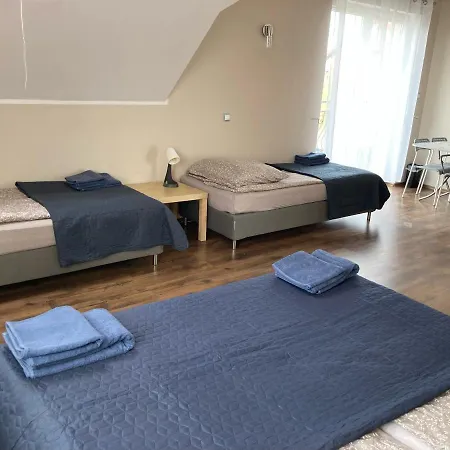 Forrest W Rewie Apartment *