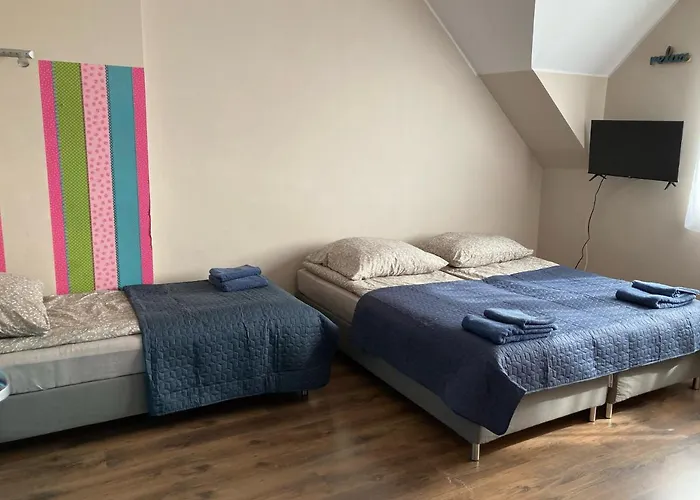 Forrest W Rewie * Rewa